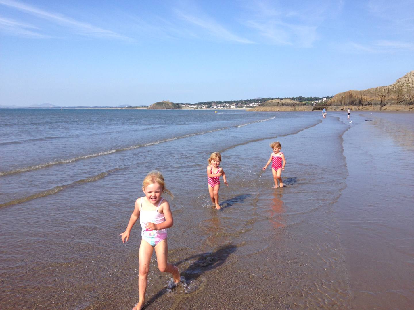 Wales If you are thinking of traveling to Abersoch or Pwhelli this summer, here are 5 Free Days Out for Kids Near Abersoch to consider.