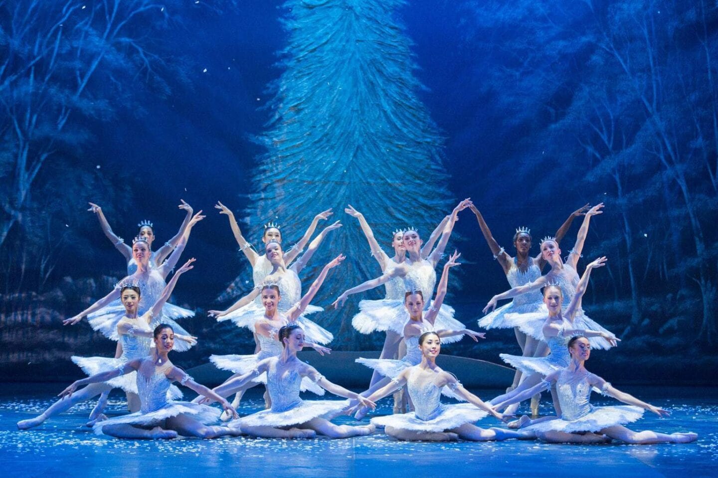 Snowflakes dance during English National Ballet's dress rehearsal of the Nutcracker at the Coliseum Theatre, London on December 10, 2014. Photo: Arnaud Stephenson