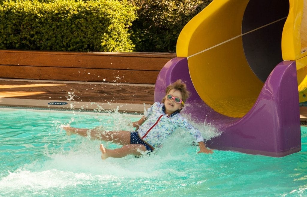 Top Tips for Visiting Water Parks with Kids www.minitravellers.co.uk