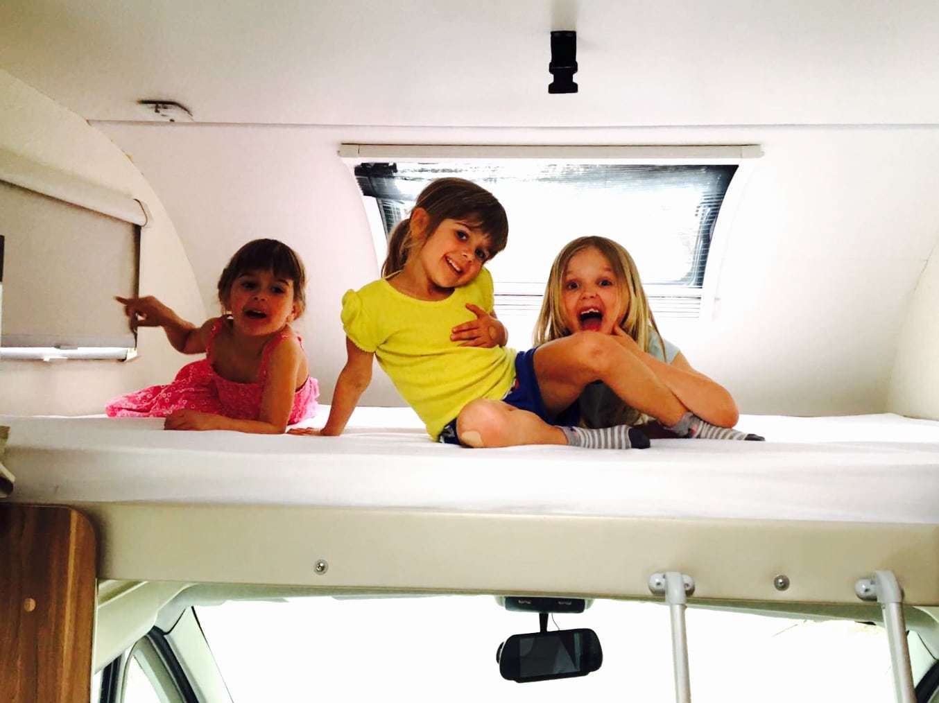 Ten Top Tips | First Time in a Motorhome with Kids www.minitravellers.co.uk
