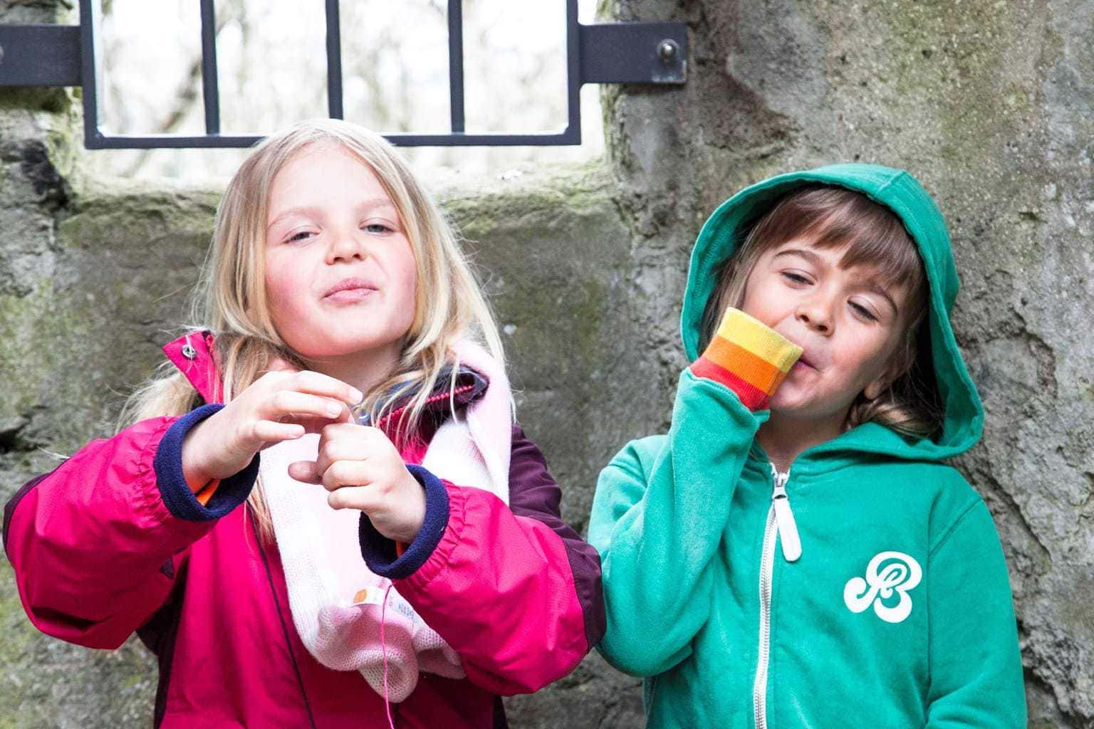 5 Reasons to Visit Oystermouth Castle with Kids www.minitravellers.co.uk