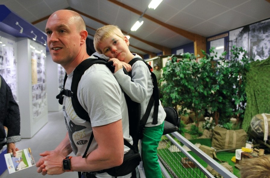 The Freeloader Child Carrier is suitable for up to 36kg, so you can carry children with ease when on holiday or days out