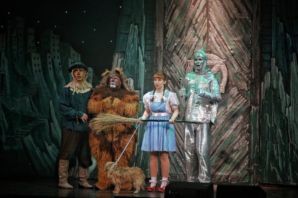 The Wizard of Oz | The Plaza Stockport www.minitravellers.co.uk