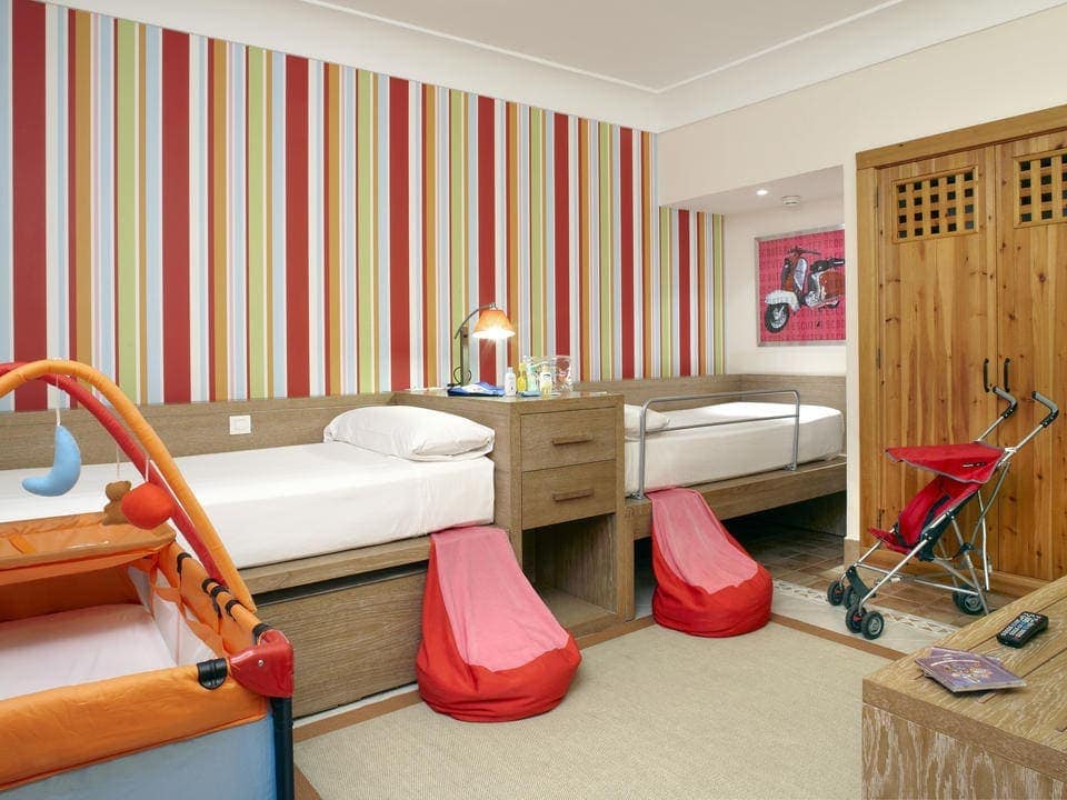 Luxury Hotels with 2 bedroom suites and a Kids Club
