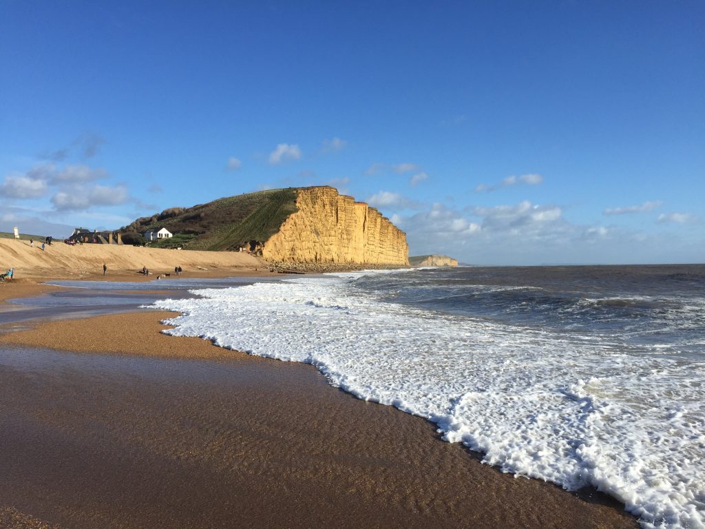 https://suitcasesandsandcastles.com/2018/06/19/what-to-do-on-the-dorset-coast-with-kids/