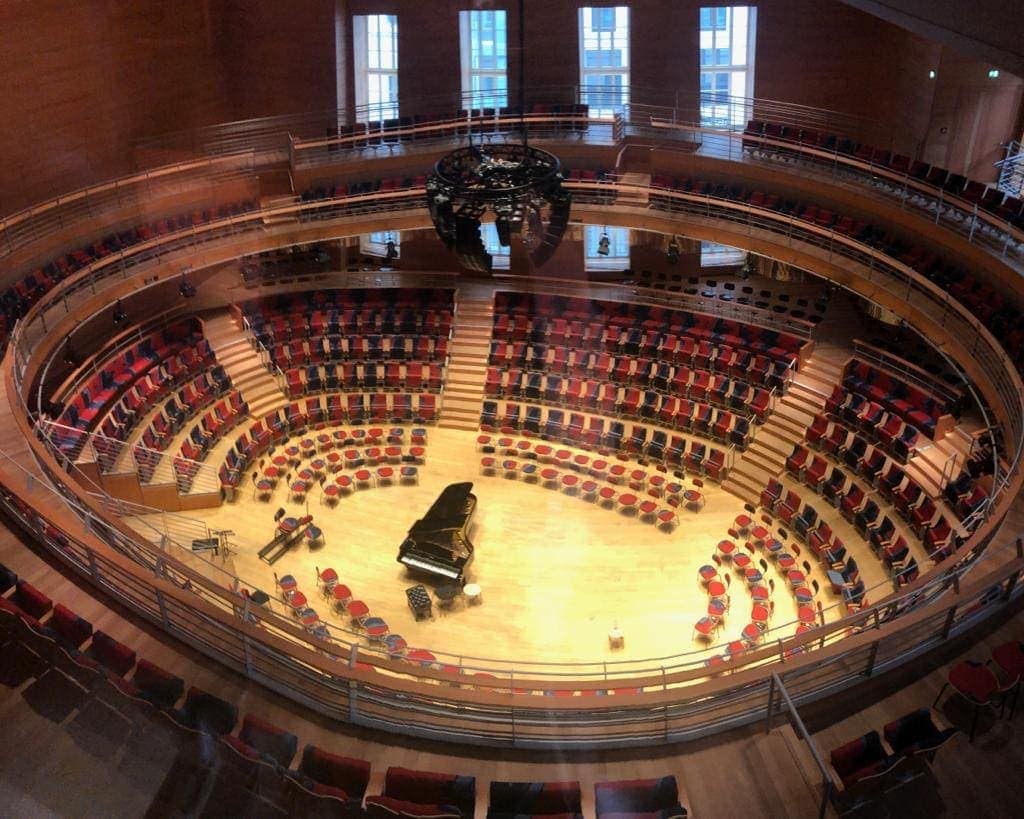 The concert hall was designed upon the initiative of Daniel Barenboim, General Music Director of the Berlin State Opera, and in collaboration with the American architect Frank Gehry.