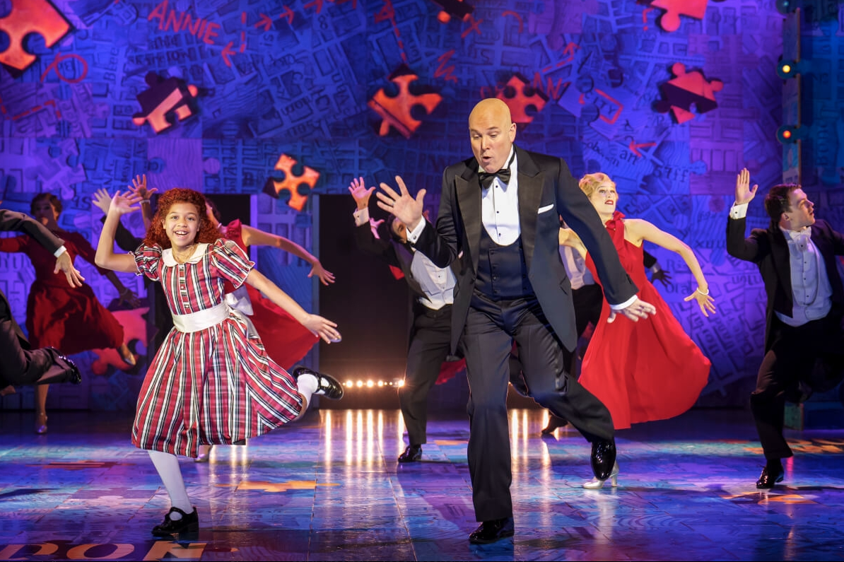 Review Annie the Musical at Liverpool Empire