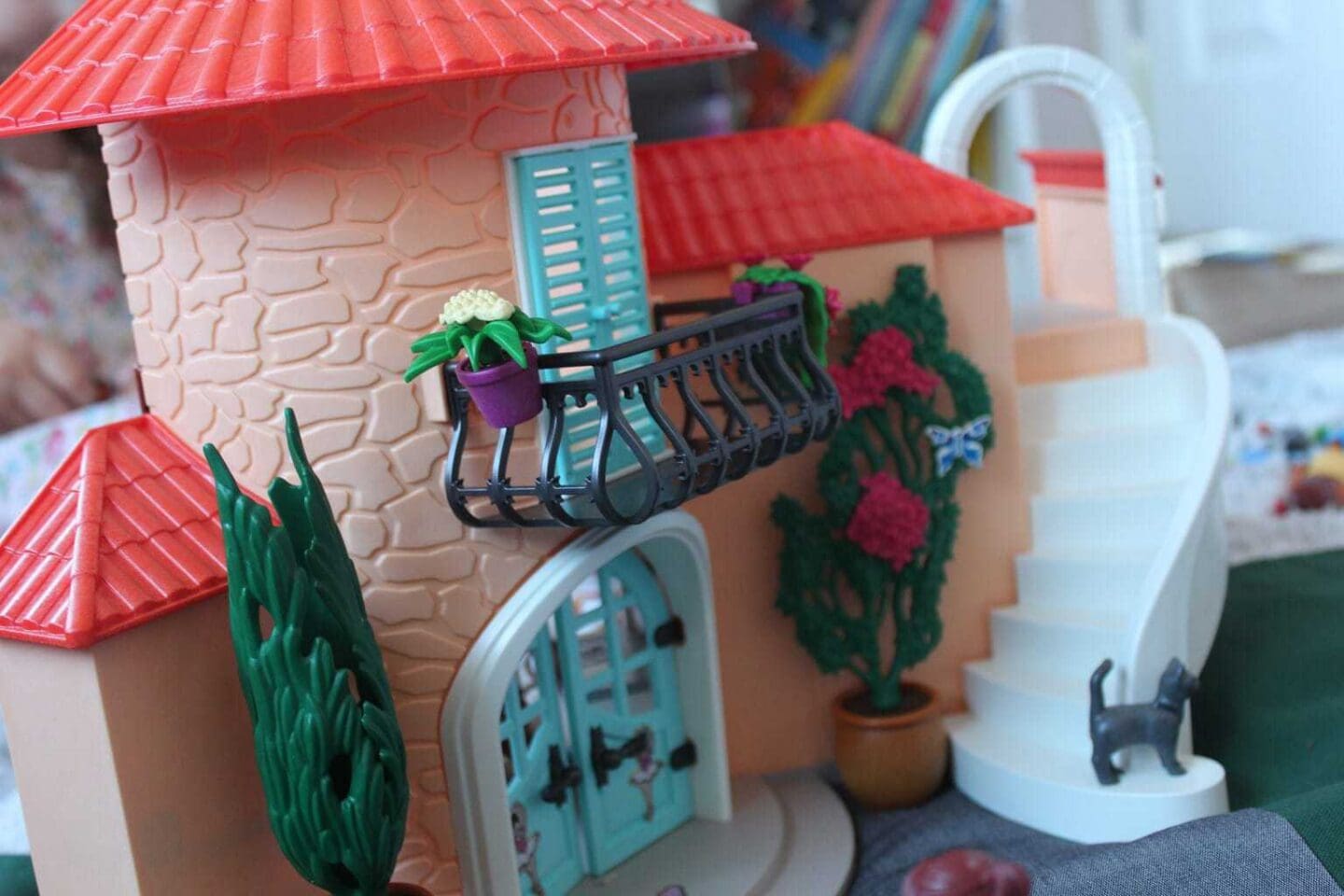Playmobil Summer Villa and travel sized Carry Cases