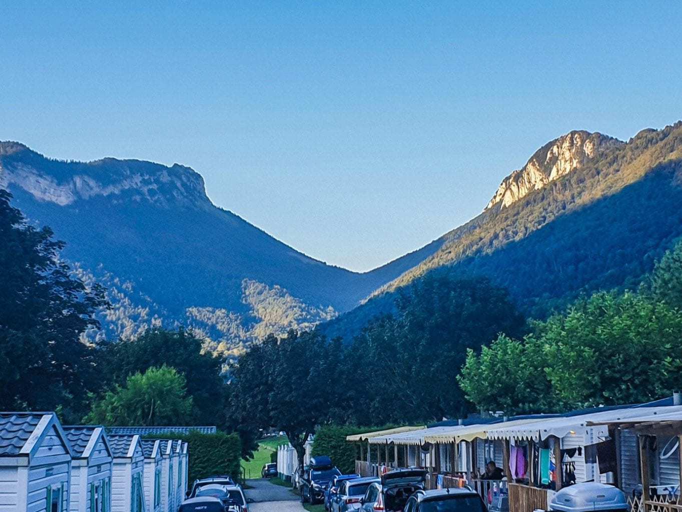 Review | Camping L'Ideal de Annecy | Campsite in the French Alps