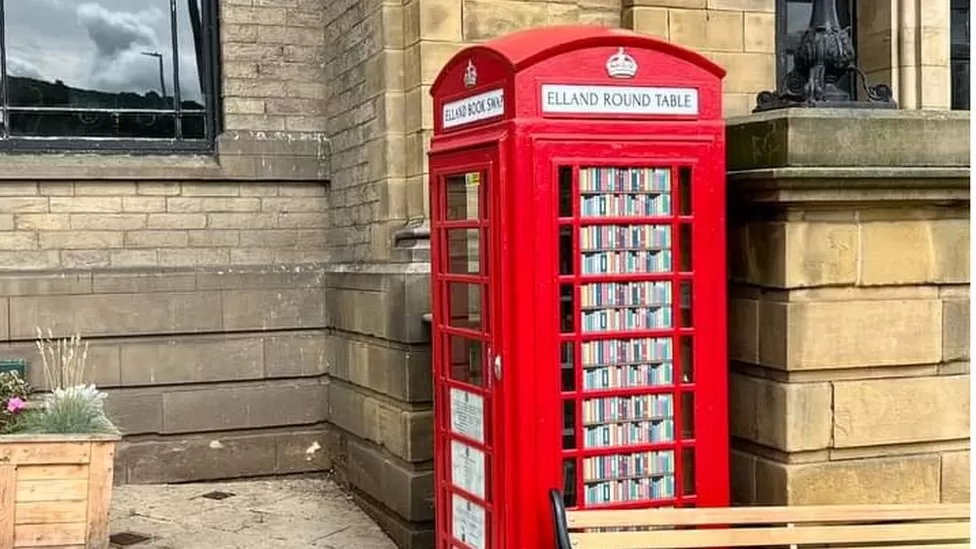 Elland Phone Box Library