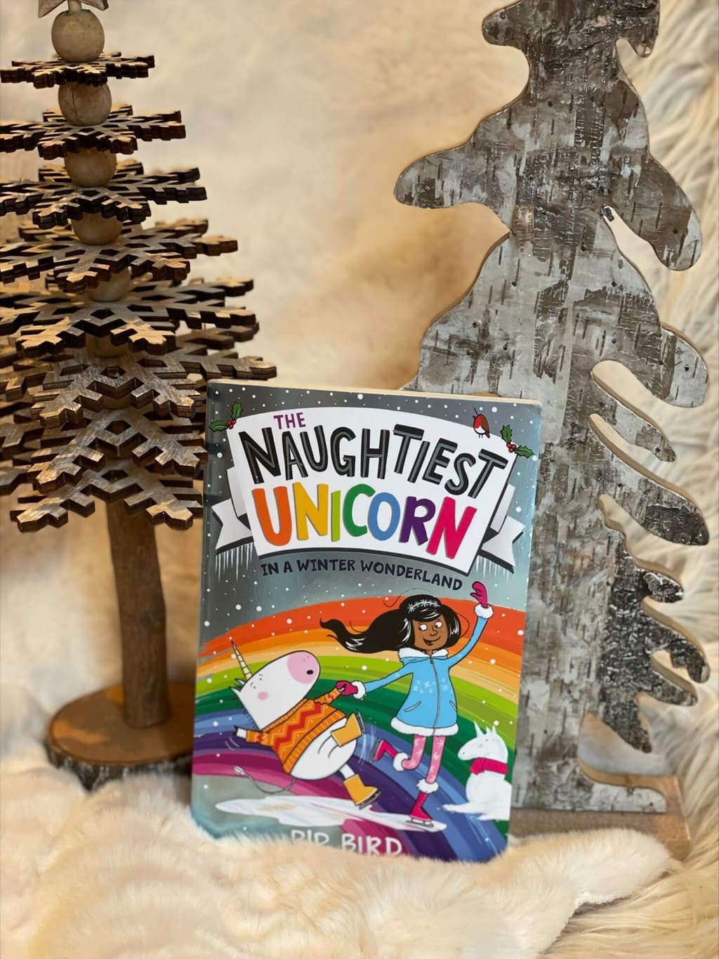 he Naughtiest Unicorn in a Winter Wonderland – Pip Bird (author), David O’Connell (illustrator), Farshore (Publisher)
