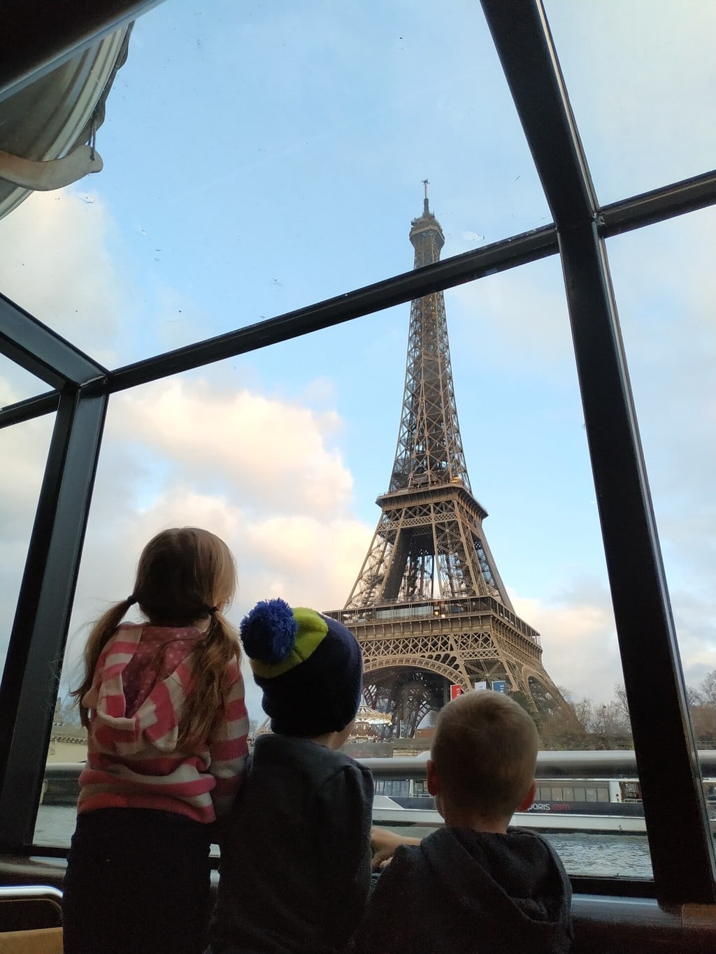 Paris with kids? This Vedettes de Paris boat tour is for you…
