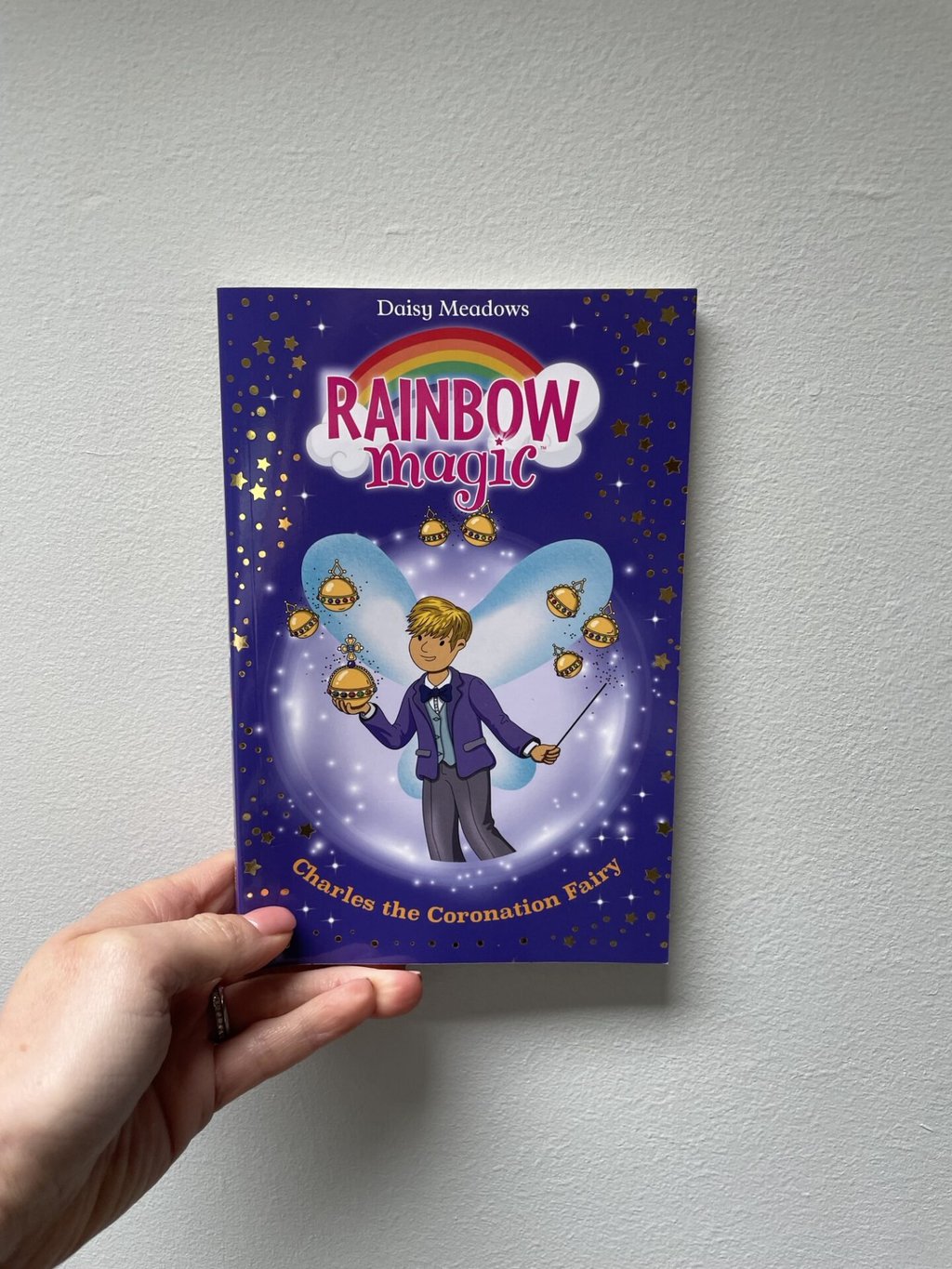 Rainbow Magic- Charles the Coronation Fairy