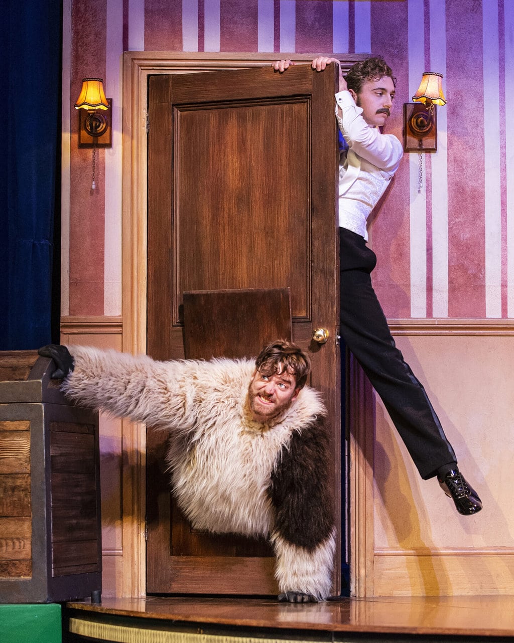 Peter Pan Goes Wrong Review | Liverpool Empire