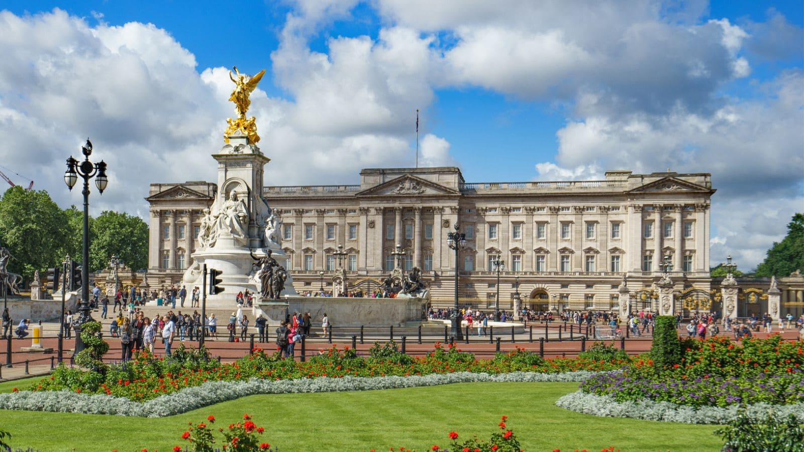 Buckingham Palace London, Photo Credit Deposit Photos.