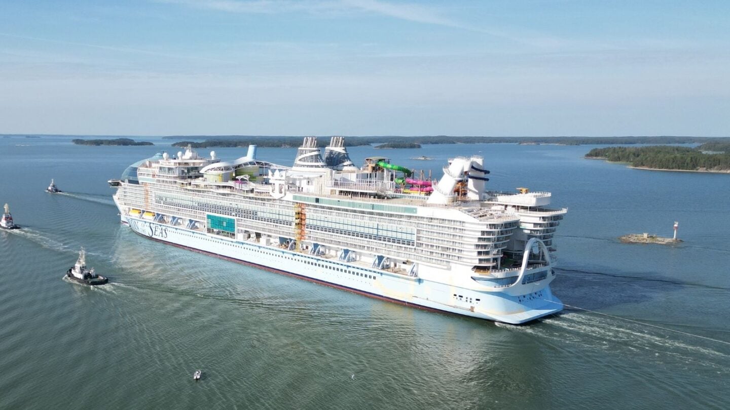 Icon of the Seas, Largest Cruise Ship in the World in 2024 Photo Credit Royal Caribbean