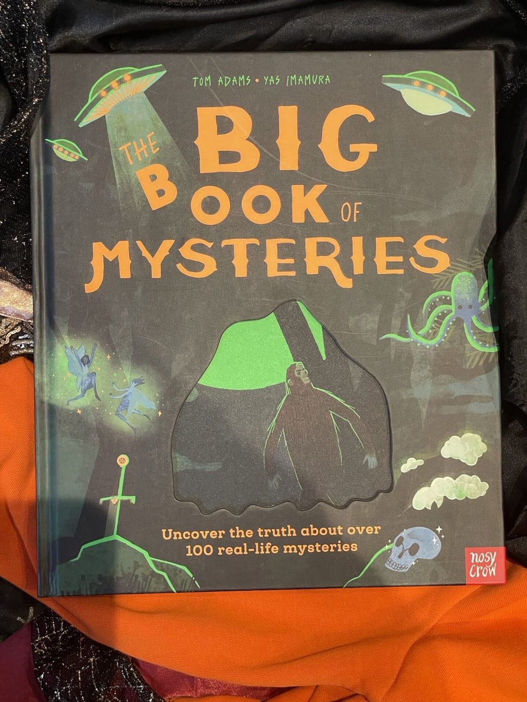 The Big Book of Mysteries  – Tom Adams